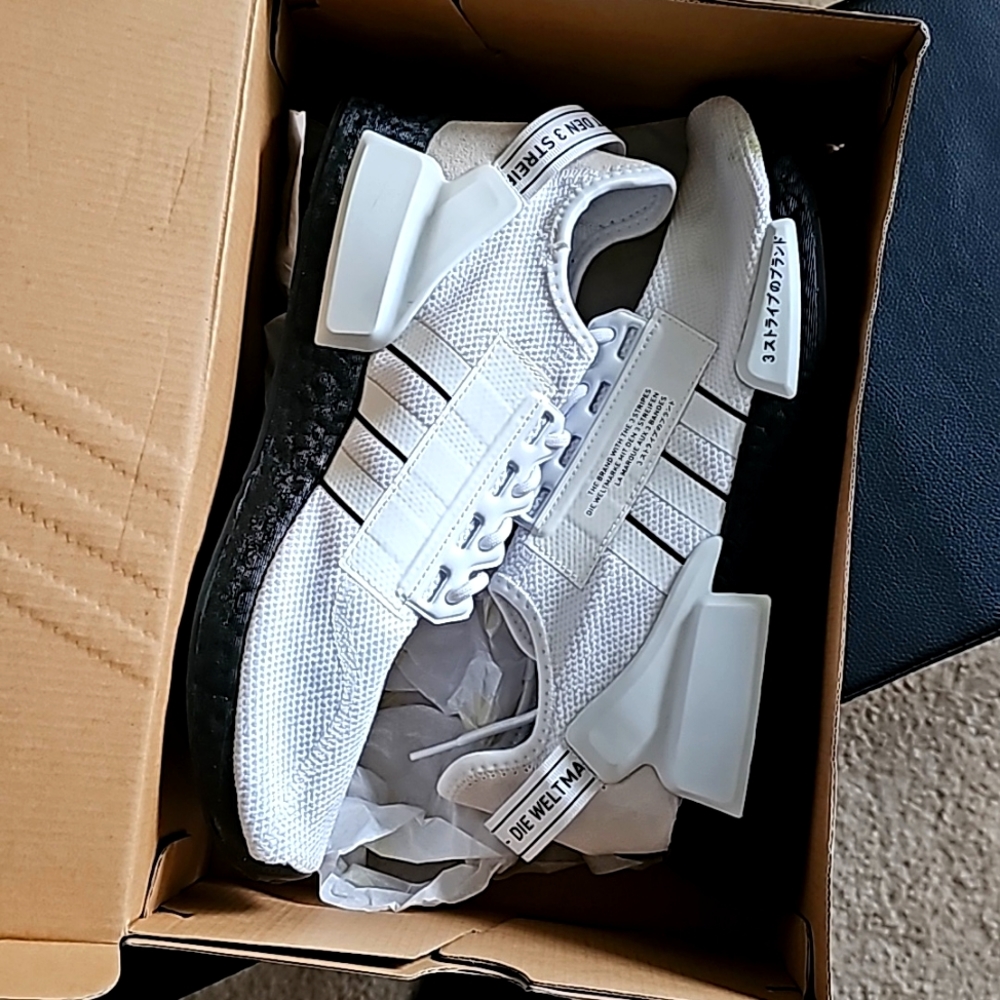 Adidas NMD_R1.V2